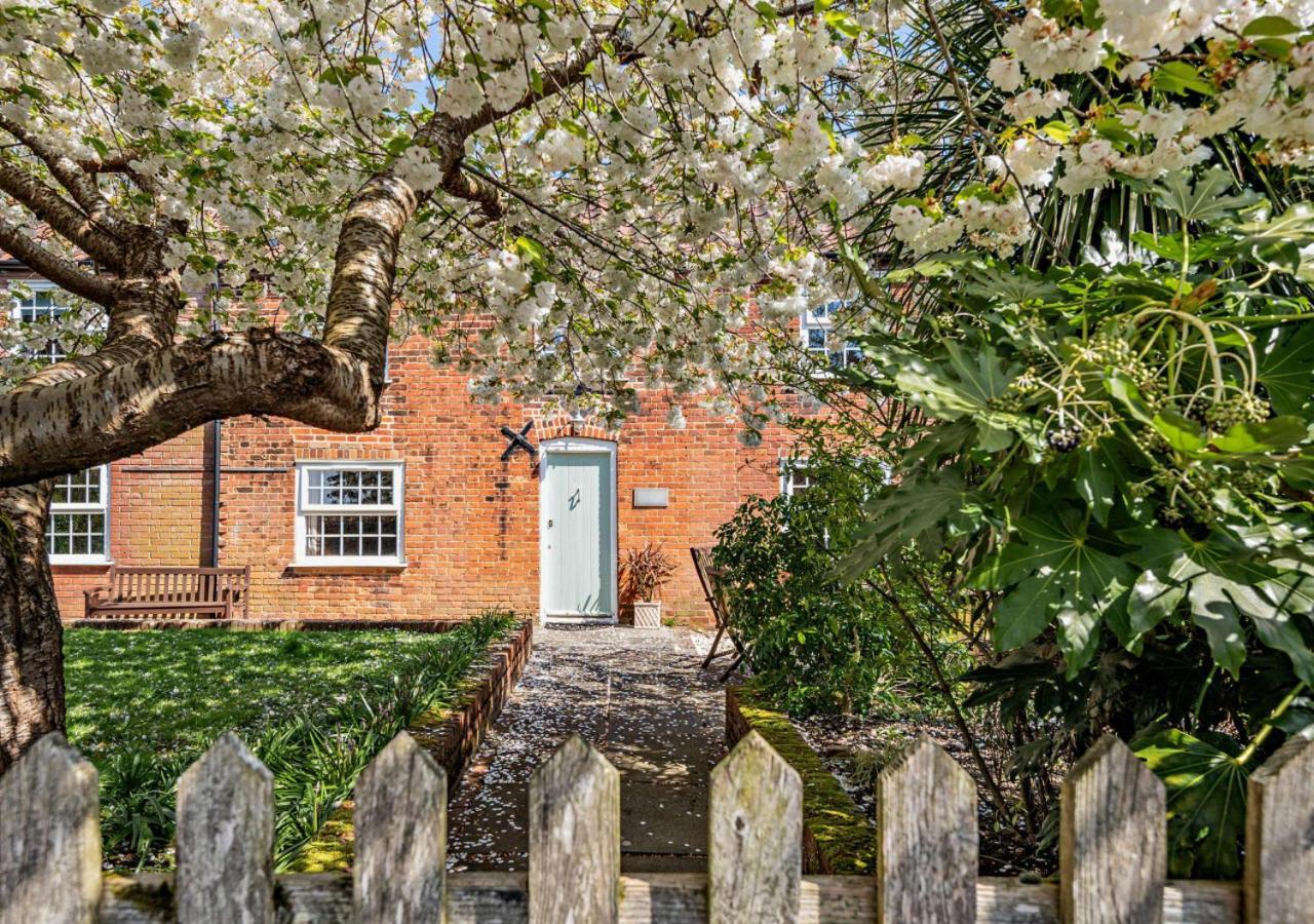 Cobblers Cottage - Holt Холт Экстерьер фото